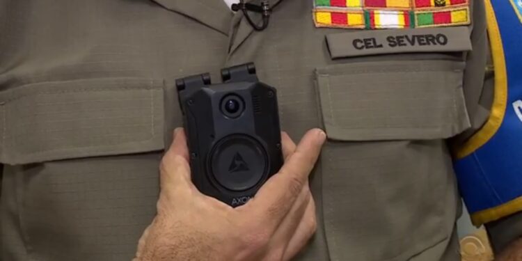 MP pede cronograma para aumento de uso de câmeras corporais por policiais militares no RS