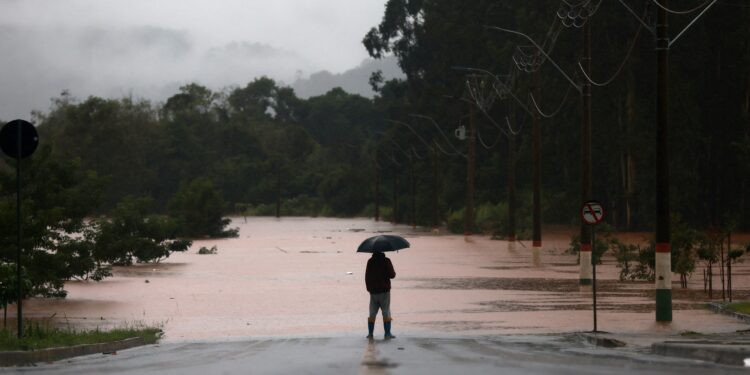 Encantado é a primeira cidade do RS a decretar 'Alerta Climático Preventivo' para antecipar ações contra chuvas intensas, diz prefeitura