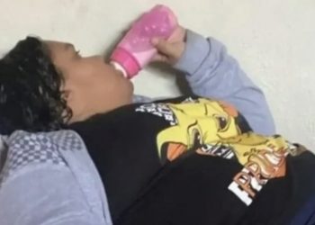 Mulher de 37 anos que se passou por adolescente fugia antes de perícias que poderiam revelar sua idade, diz promotora do RS